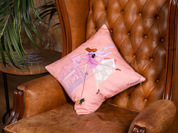 Декоративная подушка "Покупки" из коллекции  "Парижанка"
